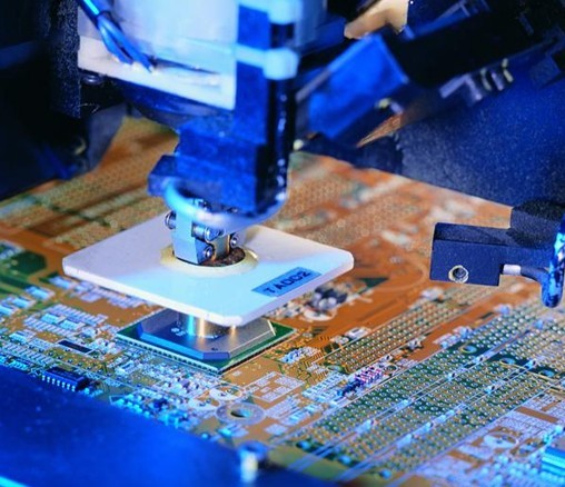 熱熔膠在電子行業(yè)使用廣泛